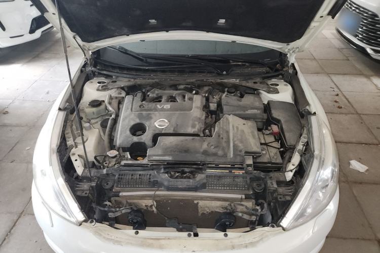 Used Nissan Teana 2011 2.5L XL Advanced Edition Engine Bay