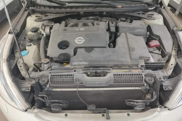 Used Nissan Teana 2011 2.5L XL Advanced Edition Engine Bay