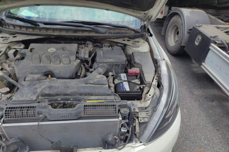 Used Nissan Teana 2011 2.0L XL Comfort Edition Engine Bay Left