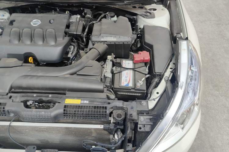 Used Nissan Teana 2011 2.0L XL Glory Edition Engine Bay Left