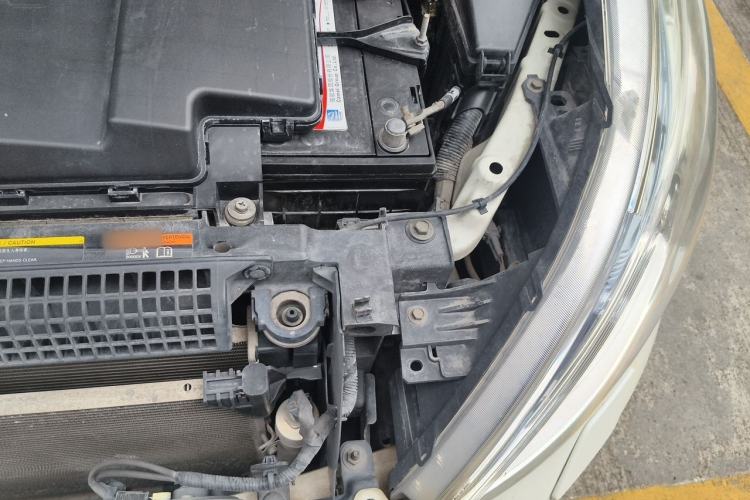 Used Nissan Teana 2011 Duke 2.5L XV Luxury Edition Engine Bay Left