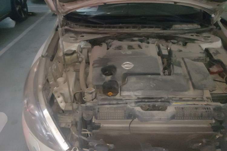 Used Nissan Teana 2011 Duke 2.5L XV Luxury Edition Engine Bay Right