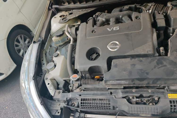 Used Nissan Teana 2011 2.5L XL Advanced Edition Engine Bay Right