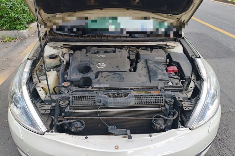 Used Nissan Teana 2011 Duke 2.5L XV Luxury Edition Engine Bay