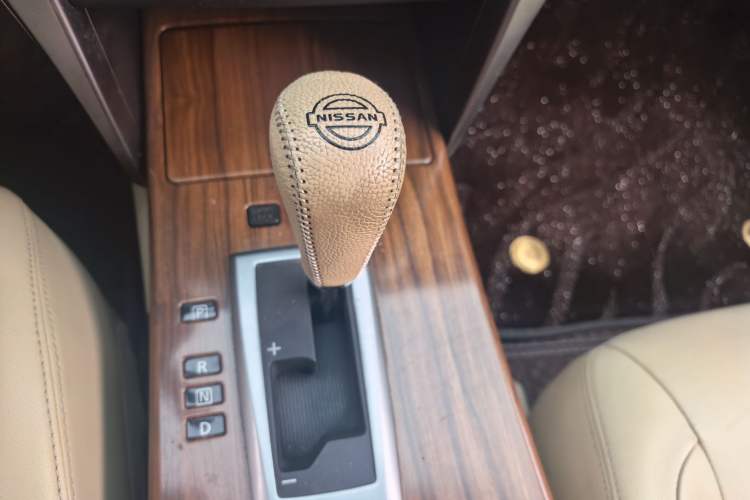 Used Nissan Teana 2011 2.5L XL Advanced Edition Gear Lever