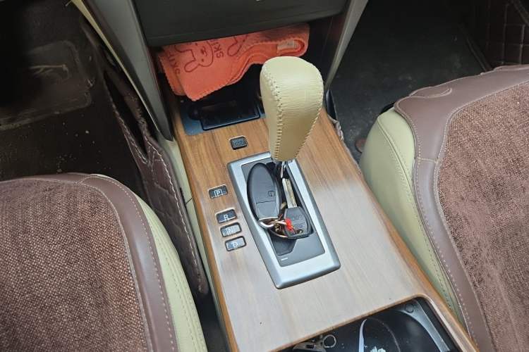 Used Nissan Teana 2011 2.5L XL Glory Edition Gear Lever