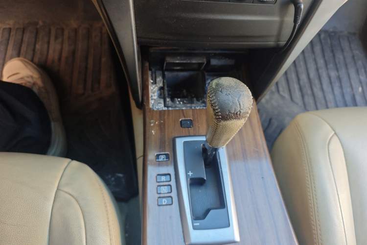 Used Nissan Teana 2011 2.5L XL Advanced Edition Gear Lever
