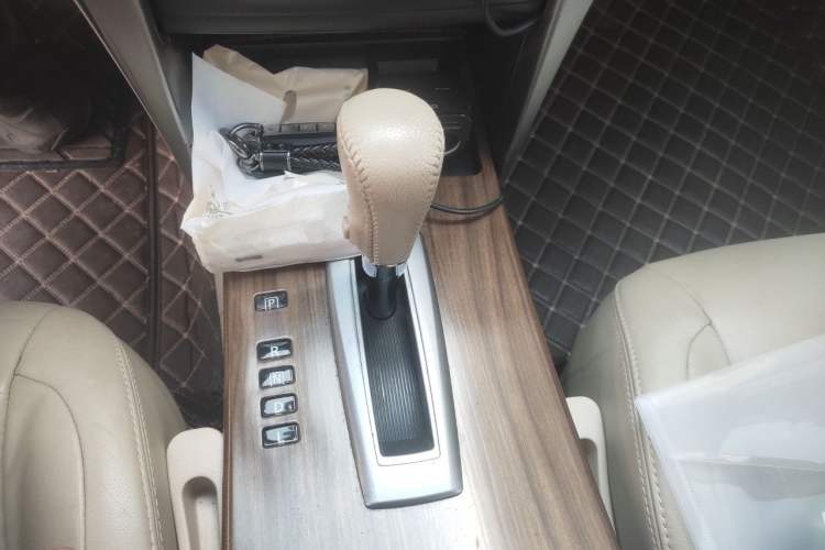 Used Nissan Teana 2011 2.0L XL Comfort Edition Gear Lever