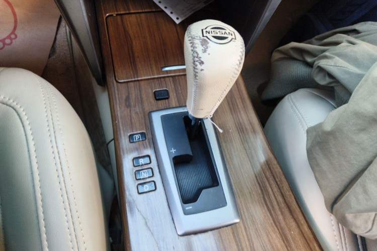 Used Nissan Teana 2011 2.5L XL Advanced Edition Gear Lever