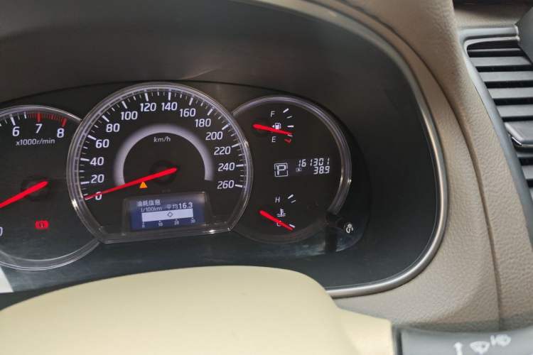 Used Nissan Teana 2011 2.5L XL Advanced Edition Odometer Close Up