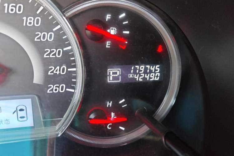Used Nissan Teana 2011 2.0L XL Comfort Edition Odometer Close Up