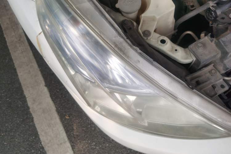 Used Nissan Teana 2011 2.0L XL Comfort Edition Right Front Headlight
