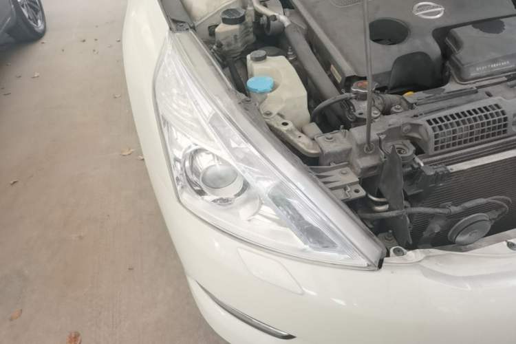 Used Nissan Teana 2011 2.5L XL Advanced Edition Right Front Headlight