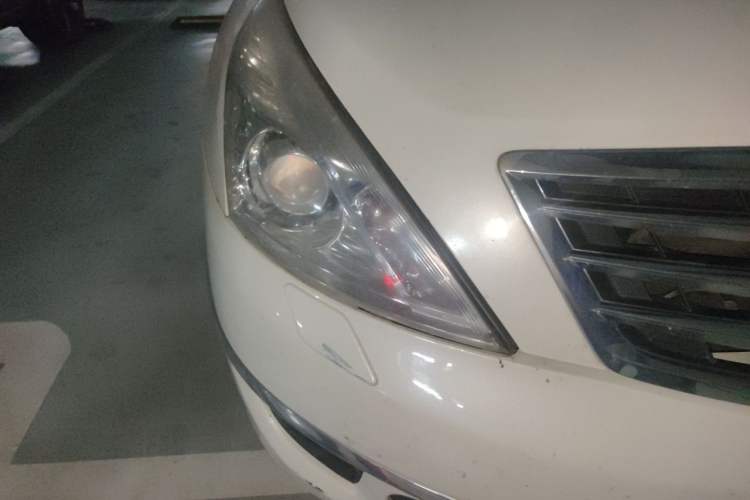 Used Nissan Teana 2011 Duke 2.5L XV Luxury Edition Right Front Headlight