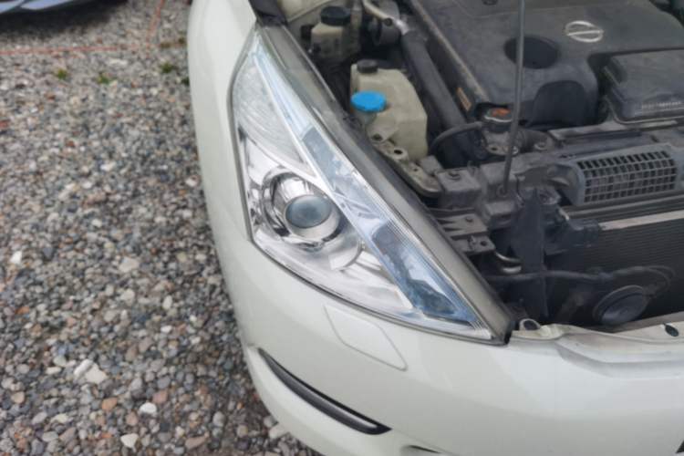 Used Nissan Teana 2011 2.5L XL Advanced Edition Right Front Headlight