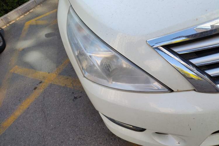 Used Nissan Teana 2011 2.0L XL Comfort Edition Right Front Headlight