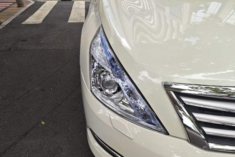 Used Nissan Teana 2011 2.5L XL Advanced Edition Right Front Headlight