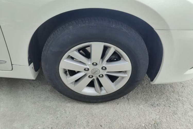 Used Nissan Teana 2011 2.0L XL Glory Edition Right Front Wheel Hub
