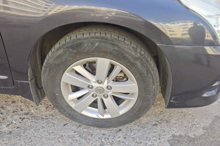 Used Nissan Teana 2011 2.5L XL Advanced Edition Right Front Wheel Hub