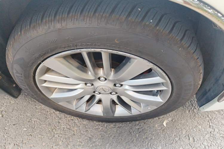 Used Nissan Teana 2011 Duke 2.5L XV Luxury Edition Right Front Wheel Hub