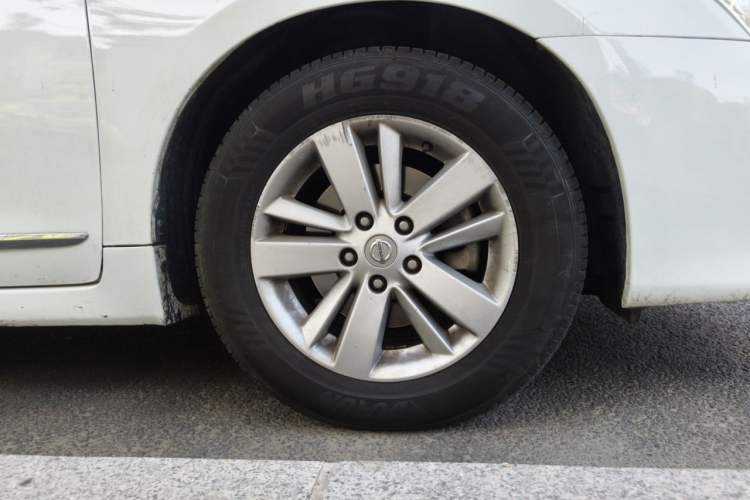 Used Nissan Teana 2011 2.5L XL Advanced Edition Right Front Wheel Hub