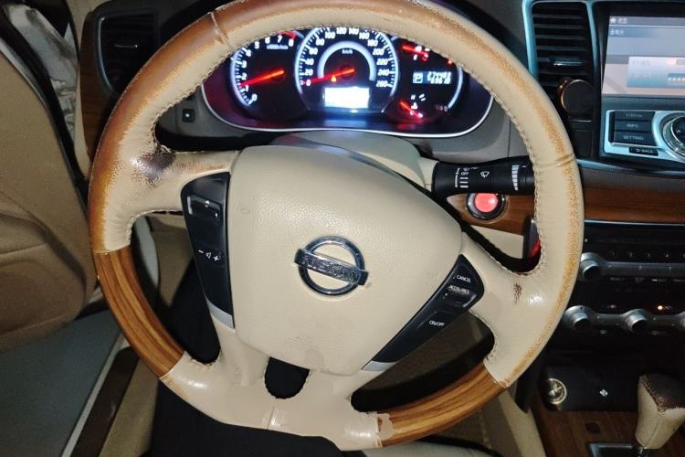 Used Nissan Teana 2011 Duke 2.5L XV Luxury Edition Steering Wheel
