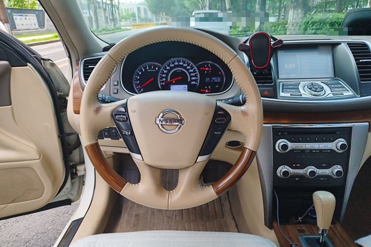 Used Nissan Teana 2011 Duke 2.5L XV Luxury Edition Steering Wheel