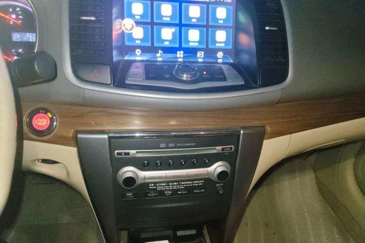 Used Nissan Teana 2011 2.0L XL Comfort Edition Audio And AC Panel