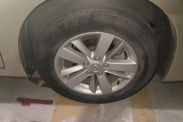 Used Nissan Teana 2011 2.0L XL Comfort Edition Right Front Wheel Hub
