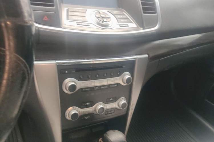 Used Nissan Teana 2012 2.5L XV Cloud Security Edition Audio And AC Panel