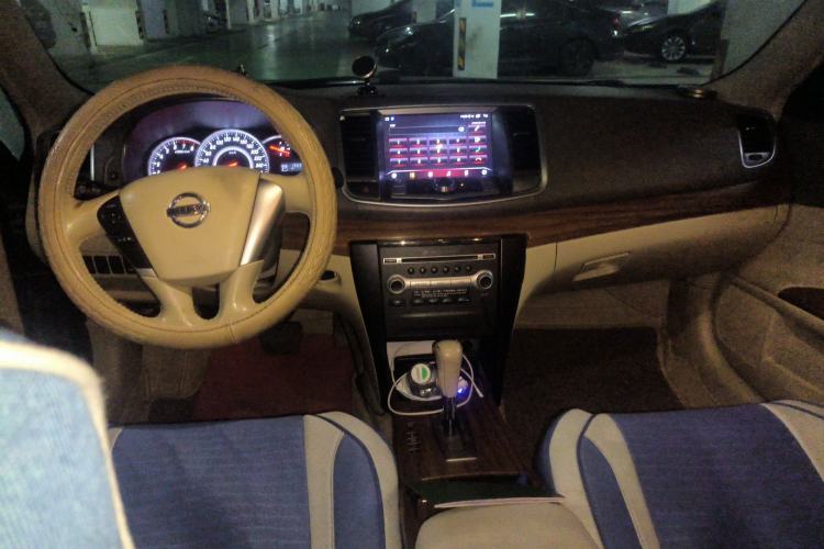 Used Nissan Teana 2012 2.0L XL Smart Enjoyment Version Center Console