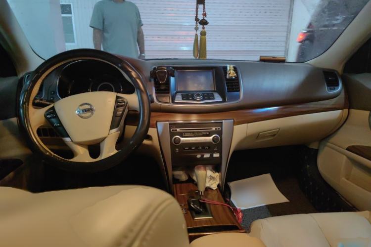 Used Nissan Teana 2012 2.5L XL Smart Enjoyment Version Center Console