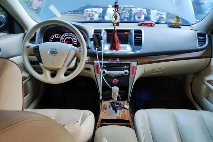 Used Nissan Teana 2012 2.0L XL Smart Enjoyment Version Center Console