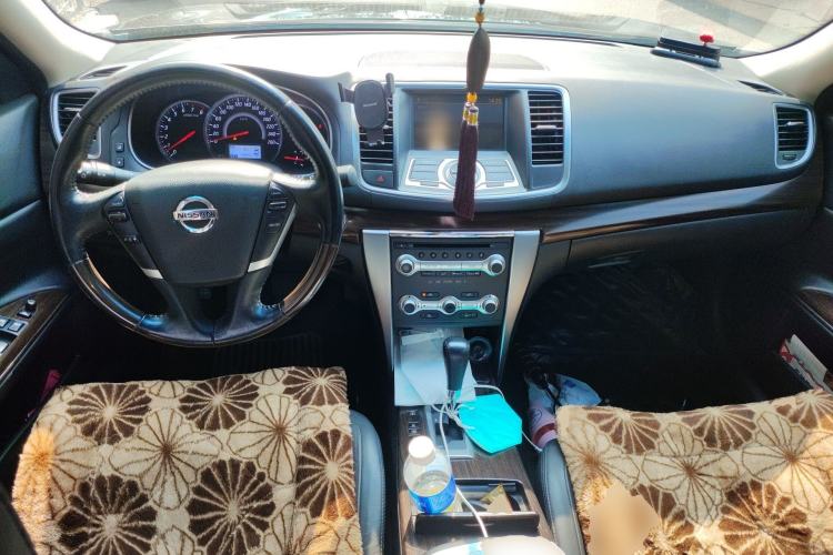 Used Nissan Teana 2012 2.5L XV Cloud Security Edition Center Console