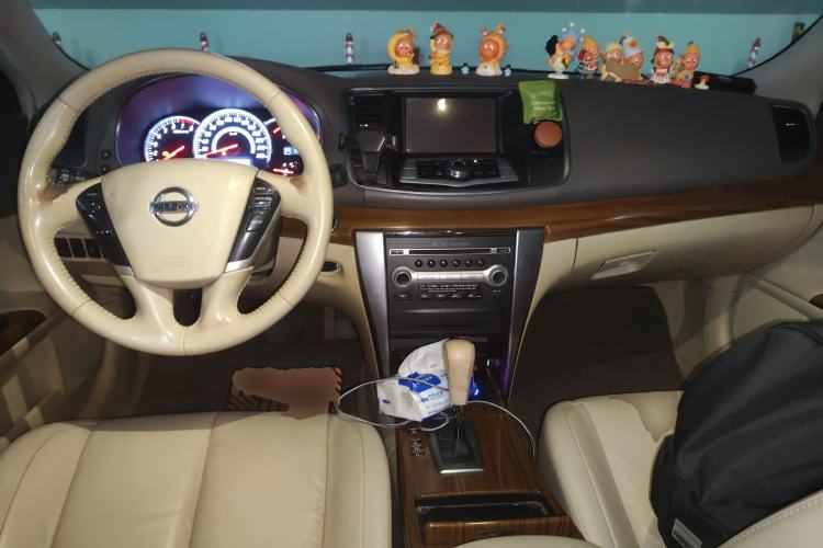 Used Nissan Teana 2012 2.5L XL Smart Enjoyment Version Center Console