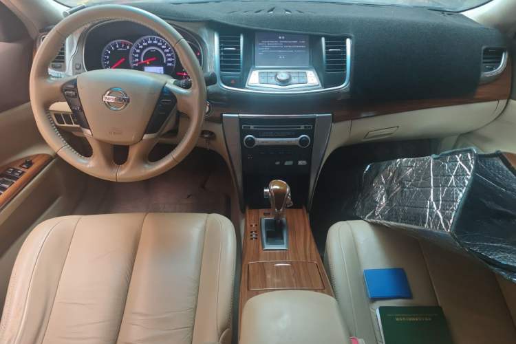 Used Nissan Teana 2012 2.5L XL Smart Enjoyment Version Center Console