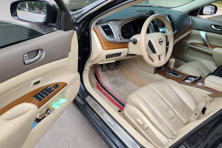 Used Nissan Teana 2012 2.5L XV Cloud Security Edition Driver Seat