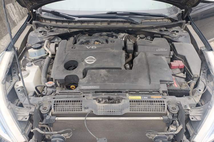 Used Nissan Teana 2012 2.5L XL Smart Enjoyment Version Engine Bay