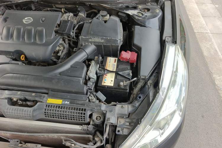 Used Nissan Teana 2012 2.0L XL Smart Enjoyment Version Engine Bay Left