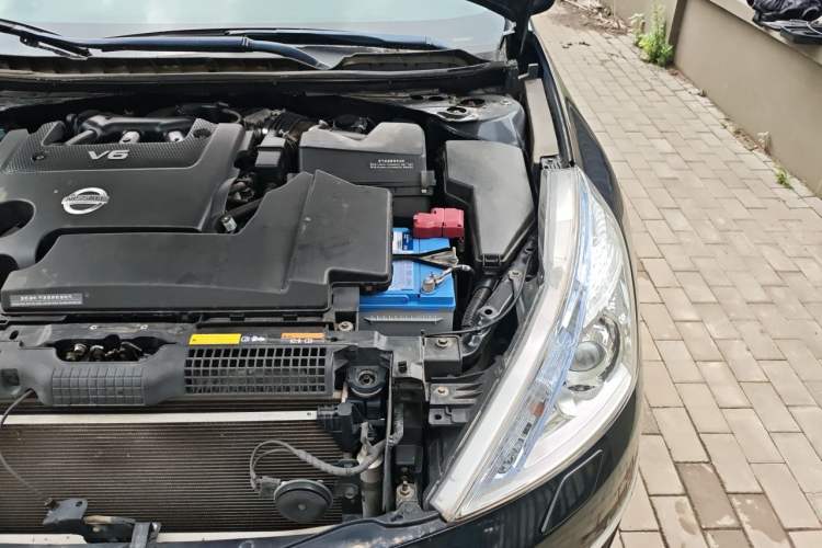Used Nissan Teana 2012 2.5L XV Cloud Security Edition Engine Bay Left