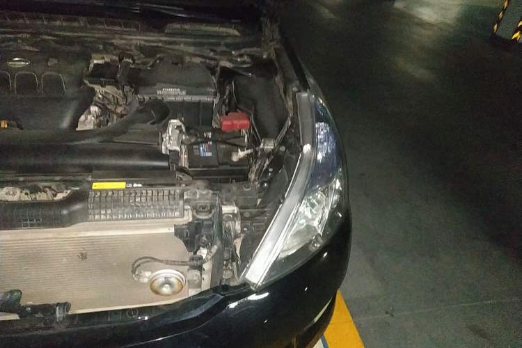 Used Nissan Teana 2012 2.0L XL Smart Enjoyment Version Engine Bay Left