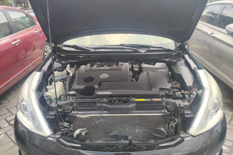 Used Nissan Teana 2012 2.5L XL Smart Enjoyment Version Engine Bay