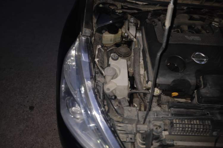 Used Nissan Teana 2012 2.5L XL Smart Enjoyment Version Engine Bay Right