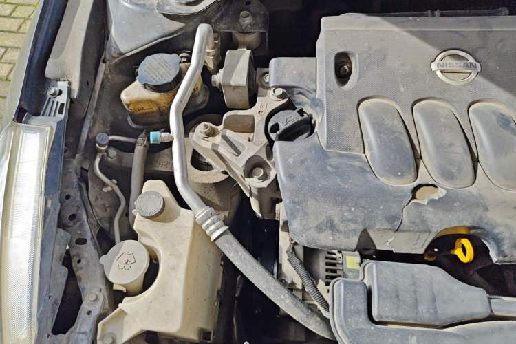 Used Nissan Teana 2012 2.0L XL Smart Enjoyment Version Engine Bay Right