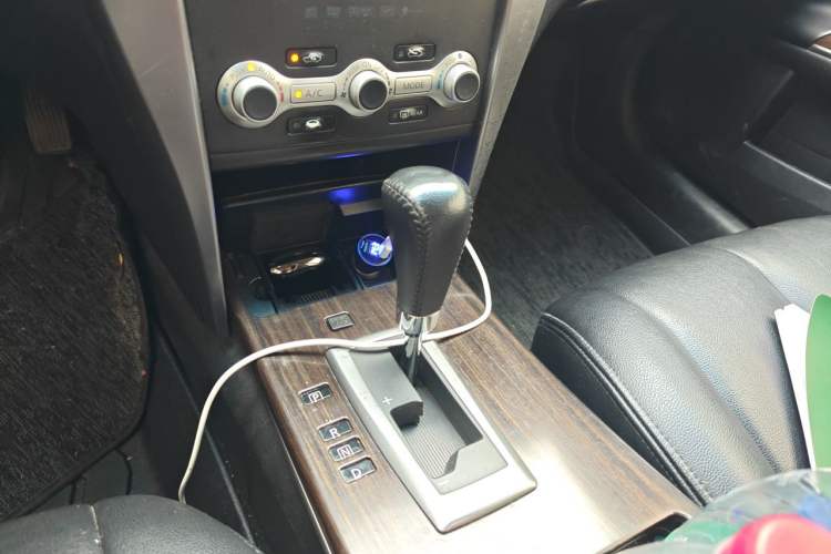 Used Nissan Teana 2012 2.5L XV Cloud Security Edition Gear Lever