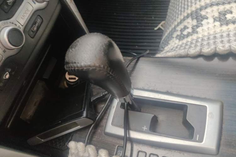 Used Nissan Teana 2012 2.5L XV Cloud Security Edition Gear Lever