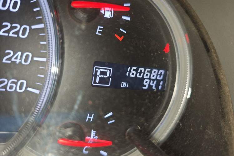 Used Nissan Teana 2012 2.0L XL Smart Enjoyment Version Odometer Close Up