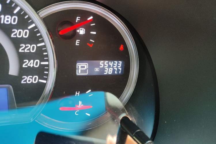 Used Nissan Teana 2012 2.5L XV Cloud Security Edition Odometer Close Up