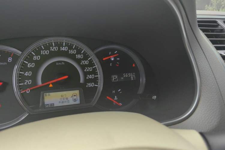 Used Nissan Teana 2012 2.0L XL Smart Enjoyment Version Odometer Close Up