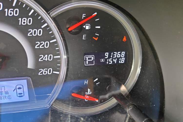 Used Nissan Teana 2012 2.5L XV Cloud Security Edition Odometer Close Up